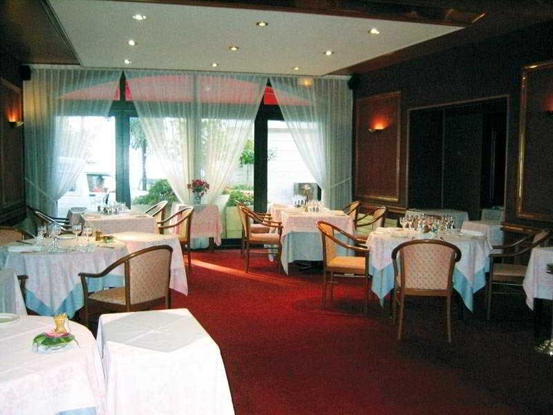 Hotel Le Bourgogne Évian-les-Bains Habitación foto